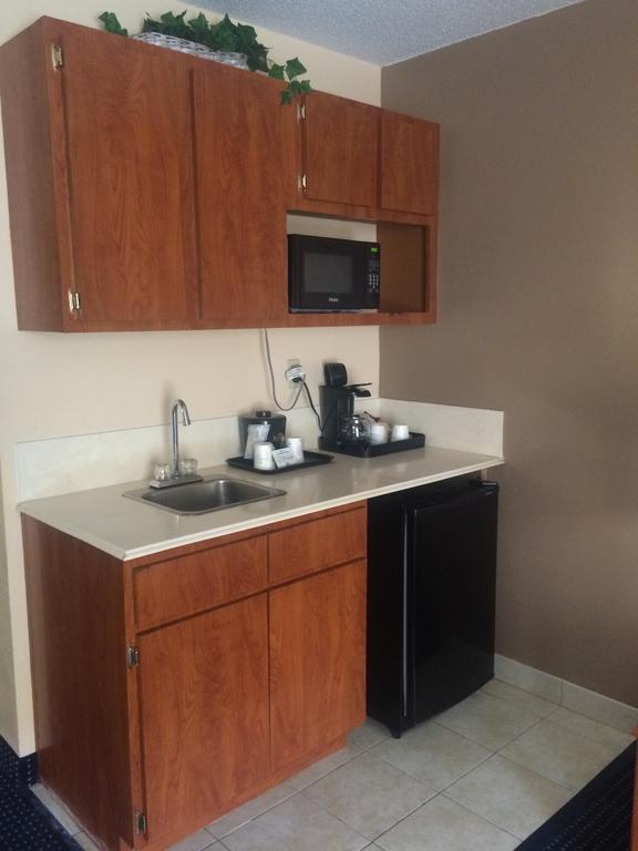 Garnet Inn & Suites ออร์ลันโด ภายนอก รูปภาพ